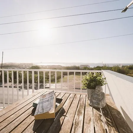 Feriehus 26: Baleal Front Retreat *